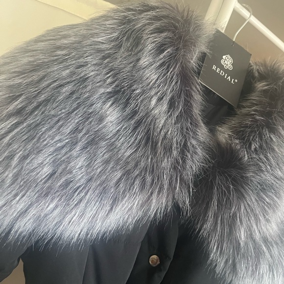 Reidal Women's Black Puffer Jacket with Faux Fur Collar - Picture 3 of 5